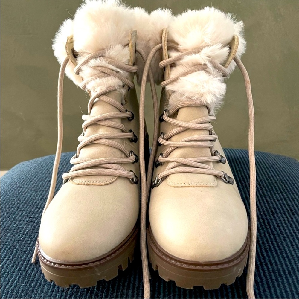 Union Bay Faux- Fur Lined Ankle Booties.  Size 8M
NEW WITHOUT BOX! - Picture 3 of 6